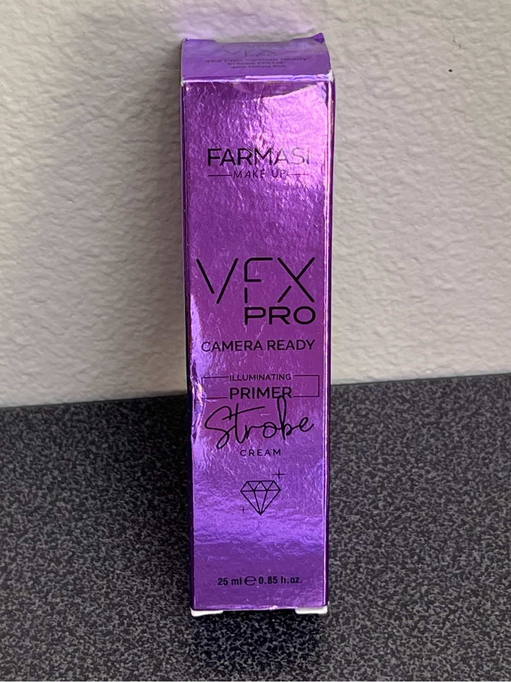 Farmasi VFX Pro Illuminating Primer Strobe Cream
